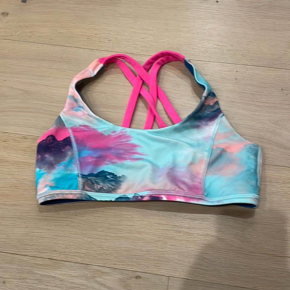 Amazing condition, REVERSABLE!, ivivva limited edition sports bra! size 14